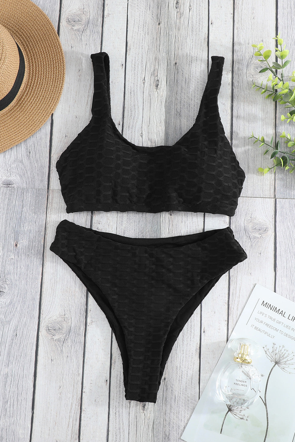 Scalloped Edges Ribbed Bikini