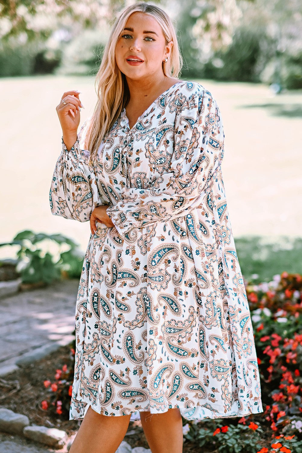 White Forgotten Paradise Paisley Dress Curves