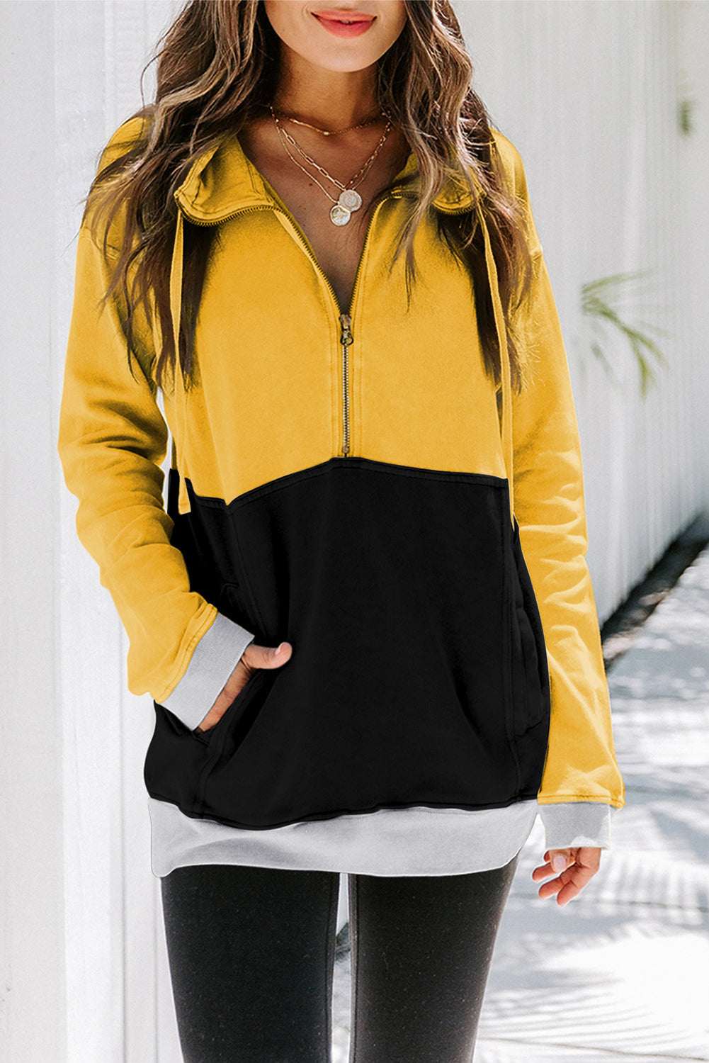 Zipped Colorblock Sweatshirt With Pockets