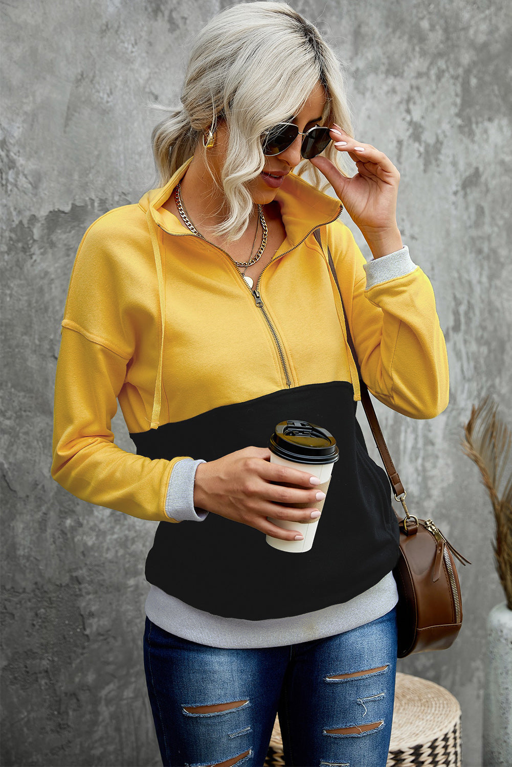 Zipped Colorblock Sweatshirt With Pockets