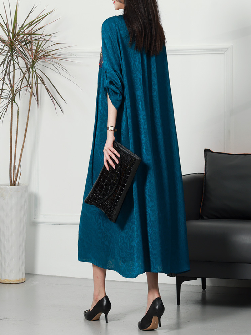 Attractive Long Sleeves Round Neck Embroidered Midi-Dress