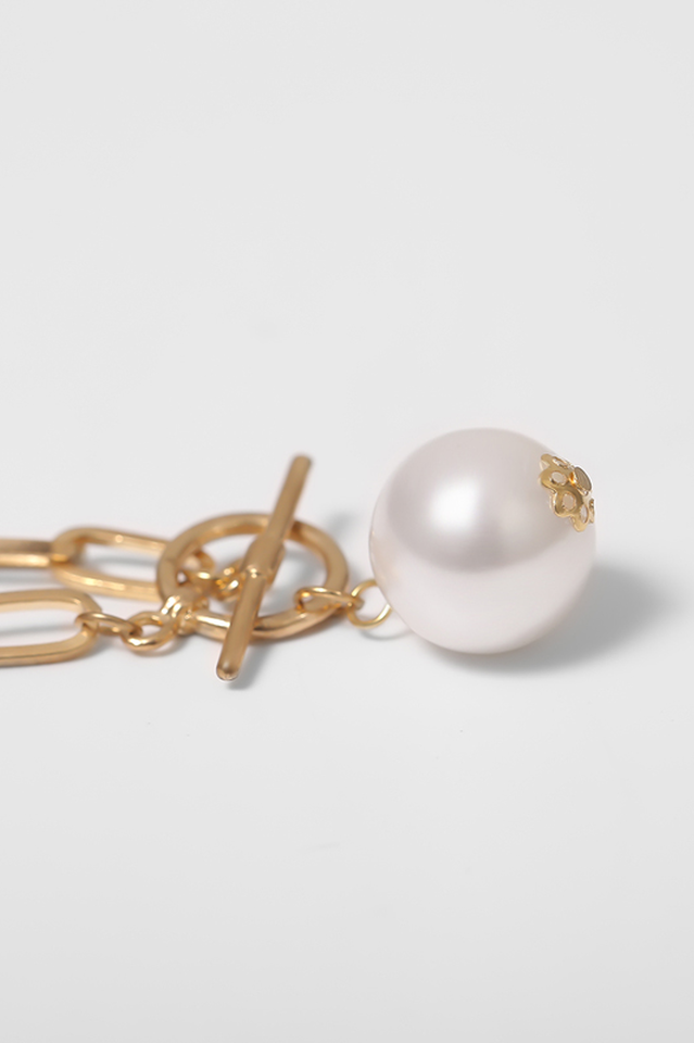 Faux Pearl Pendant Chain Necklace